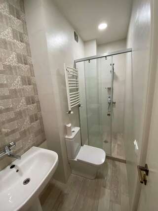 Гостевой дом Apartament Xvicha Тбилиси Семейный номер-7