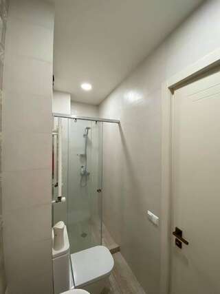 Гостевой дом Apartament Xvicha Тбилиси Семейный номер-8