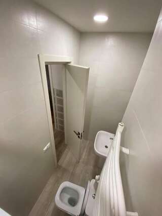 Гостевой дом Apartament Xvicha Тбилиси Семейный номер-20